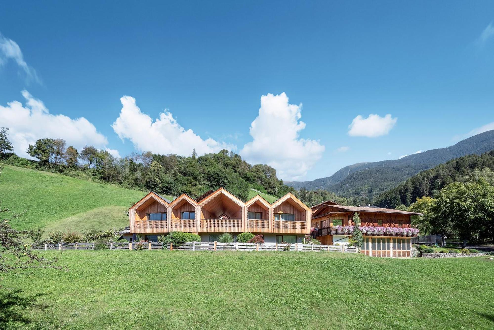 ברסאנונה Niederthalerhof Chalets מראה חיצוני תמונה